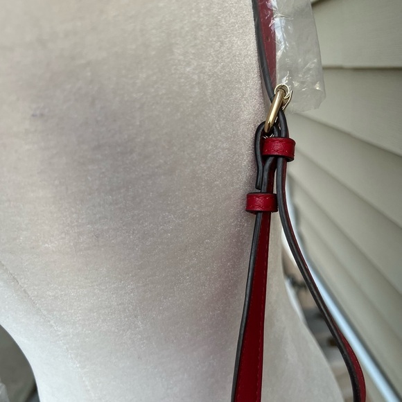 Inc international concepts red bucket bag crossbody bag - Picture 10 of 12